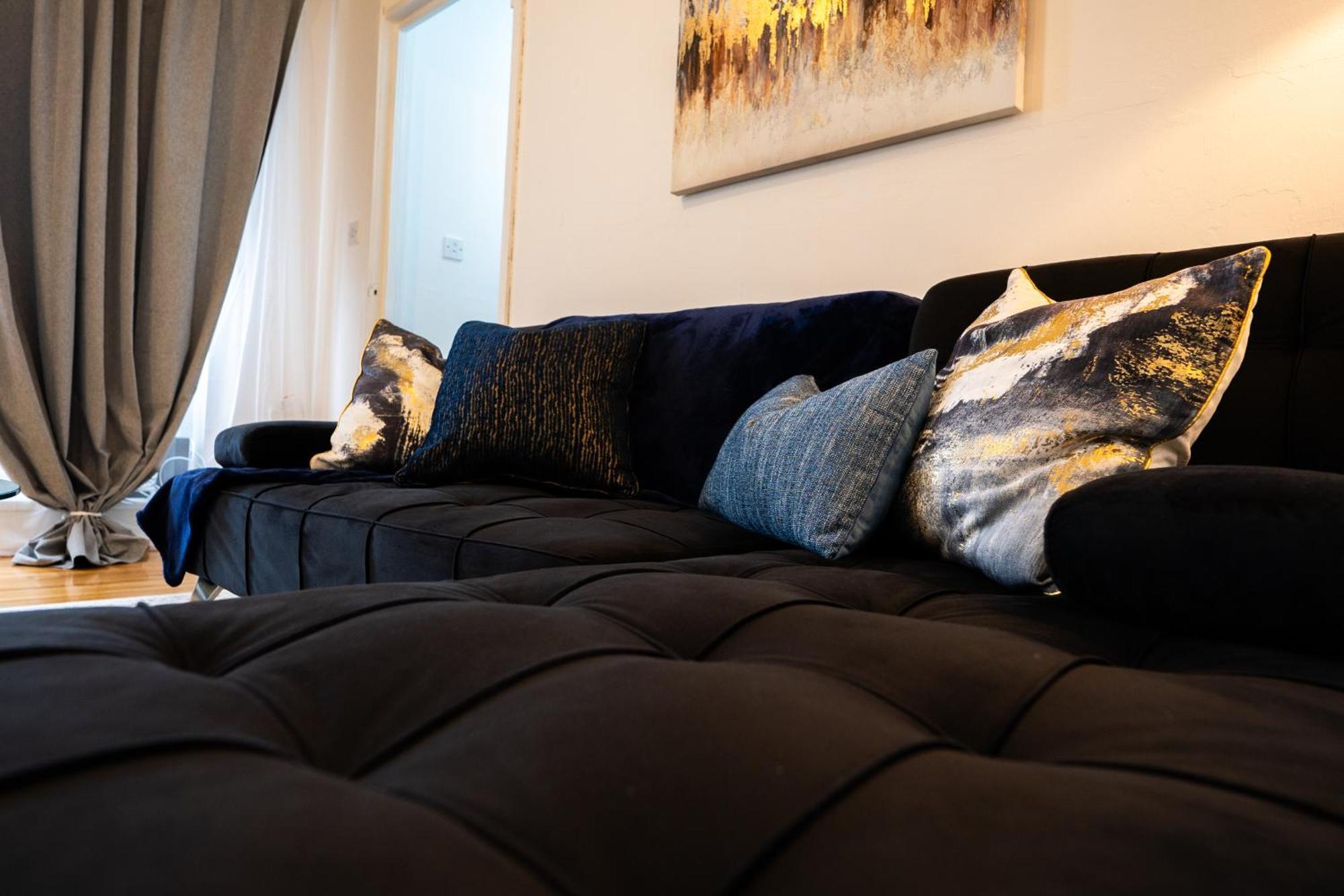 Arena Apartment With Balcony Birmingham Ngoại thất bức ảnh