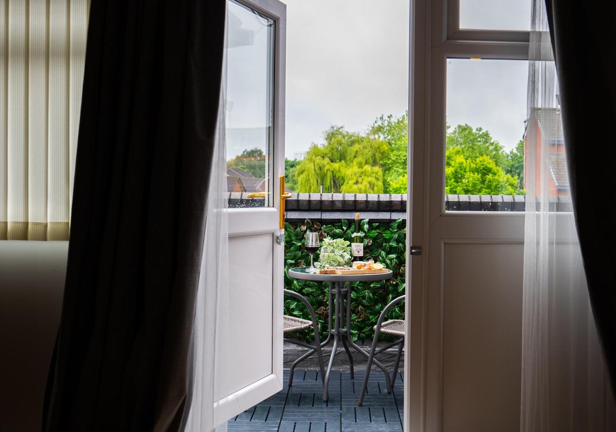 Arena Apartment With Balcony Birmingham Ngoại thất bức ảnh