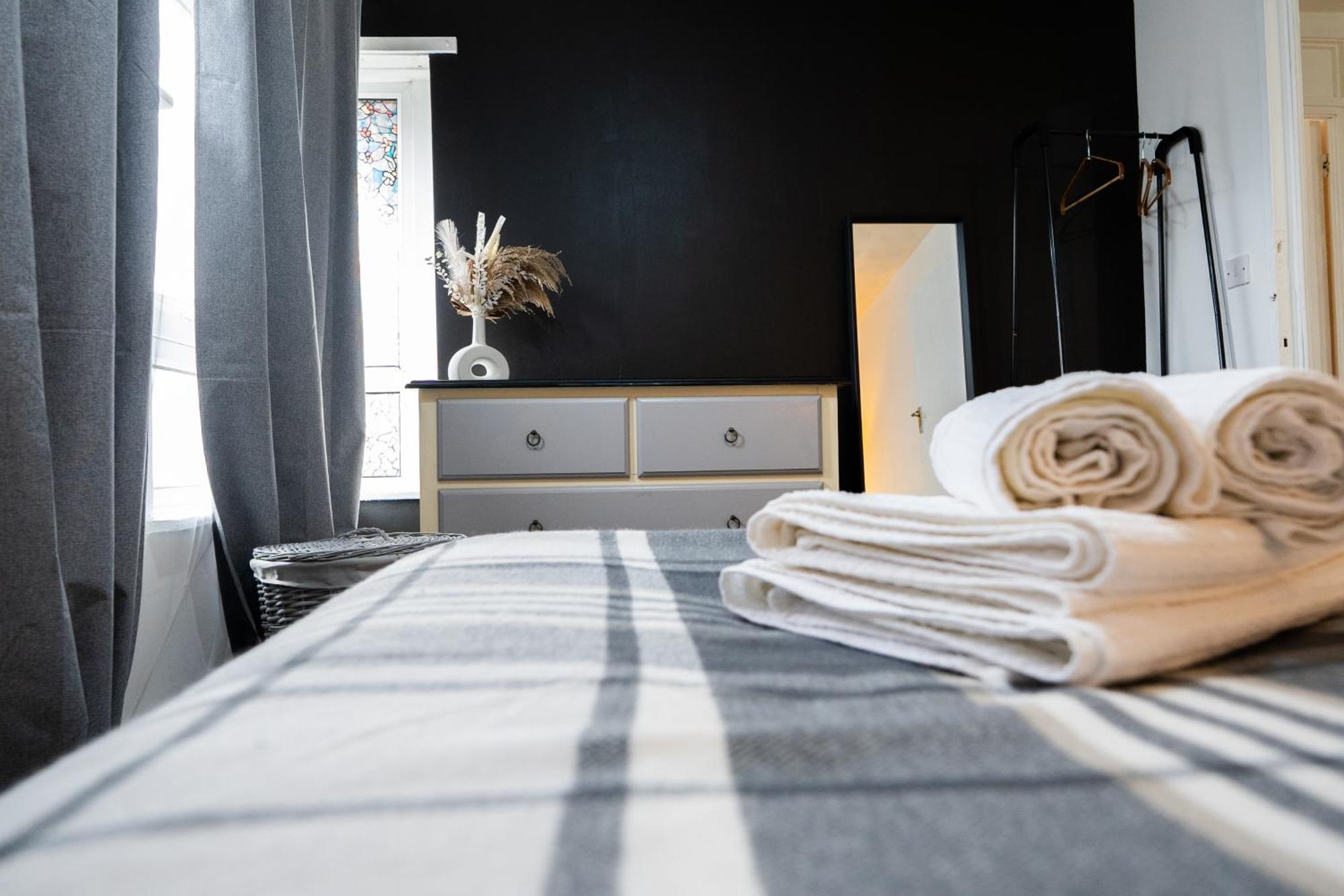 Arena Apartment With Balcony Birmingham Ngoại thất bức ảnh