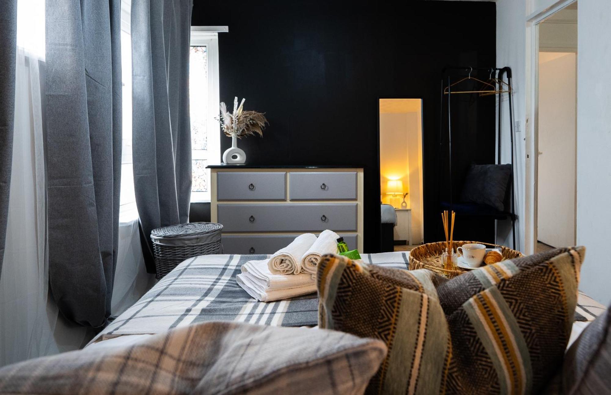 Arena Apartment With Balcony Birmingham Ngoại thất bức ảnh